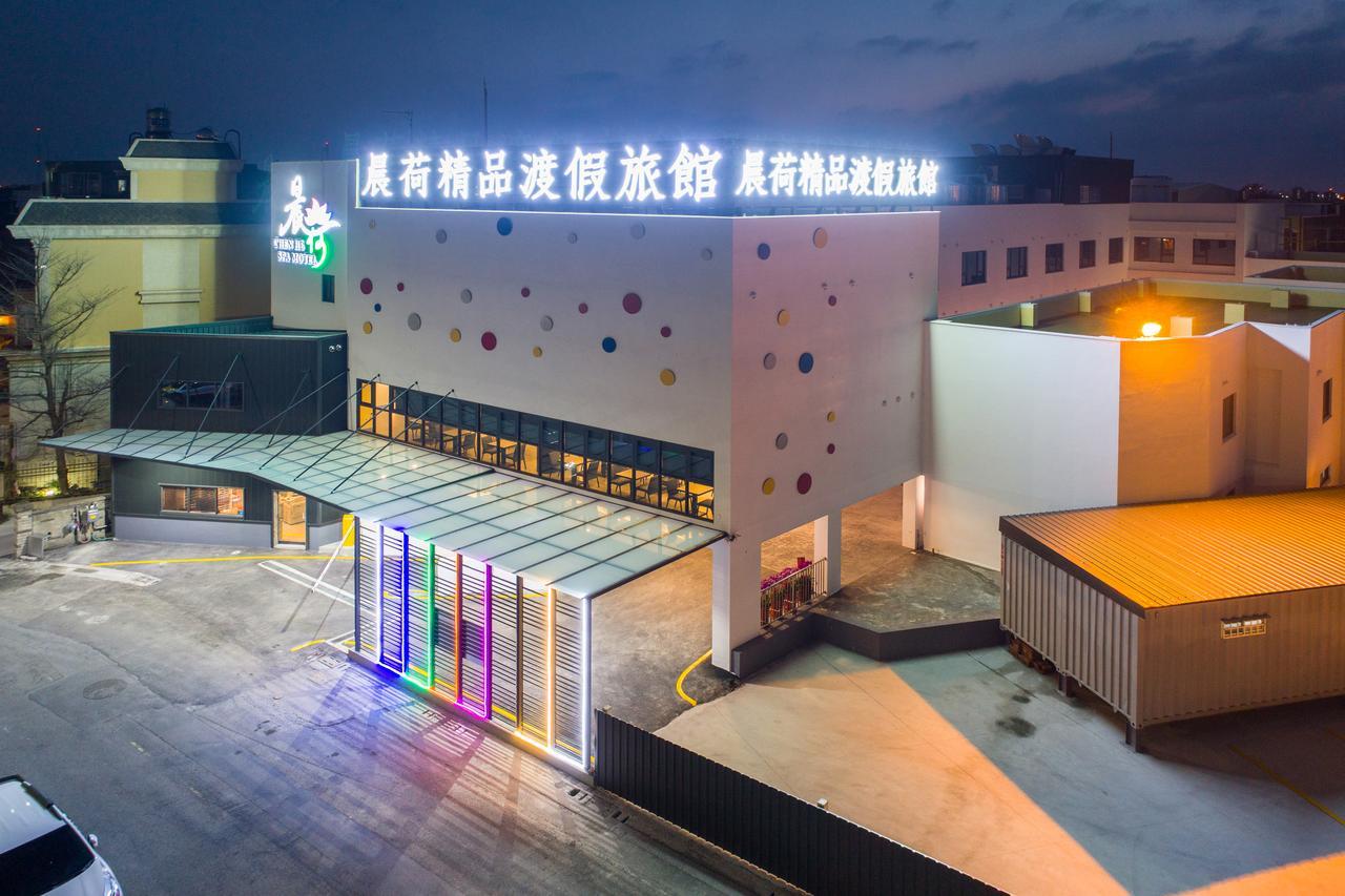 Chen He Spa Motel Lukang Bagian luar foto
