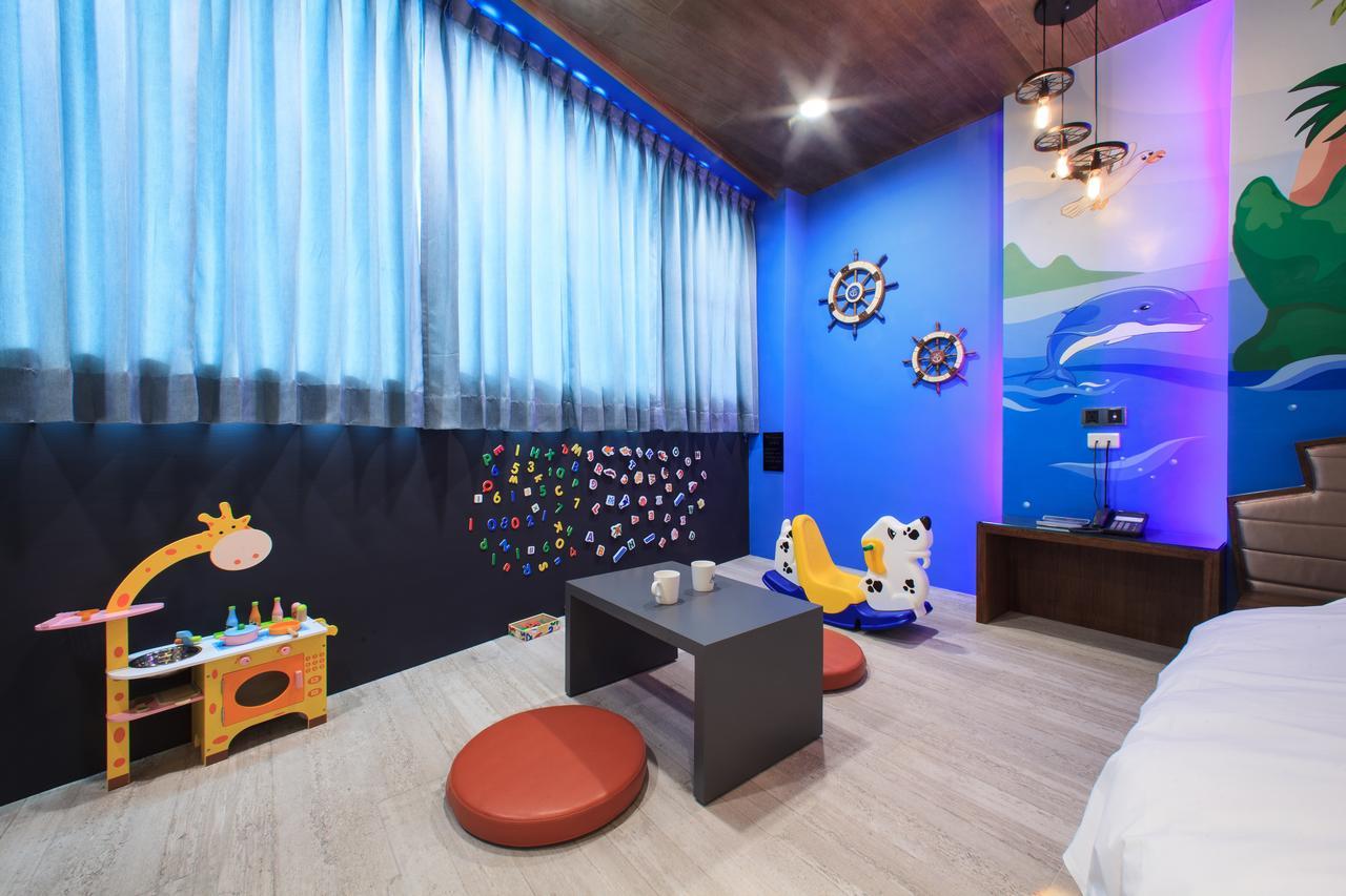 Chen He Spa Motel Lukang Bagian luar foto