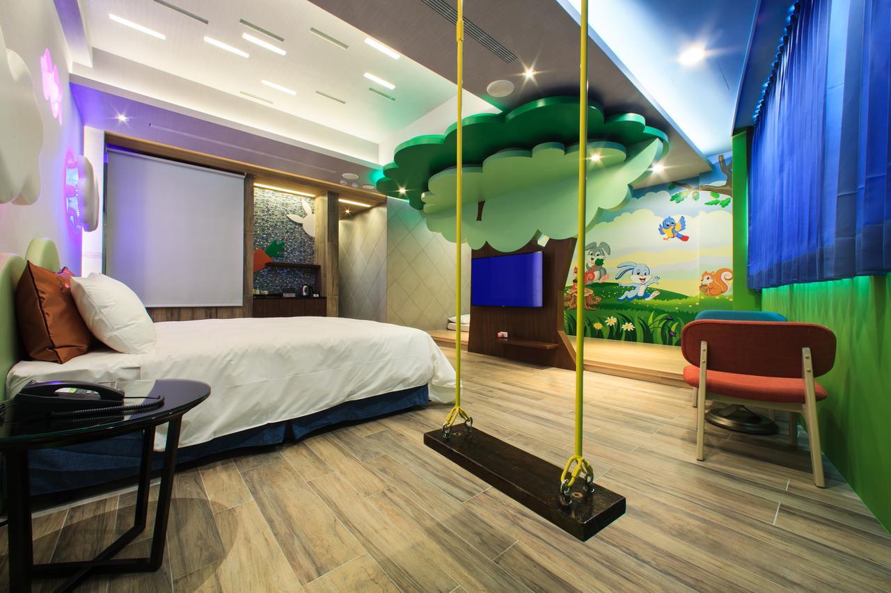 Chen He Spa Motel Lukang Bagian luar foto