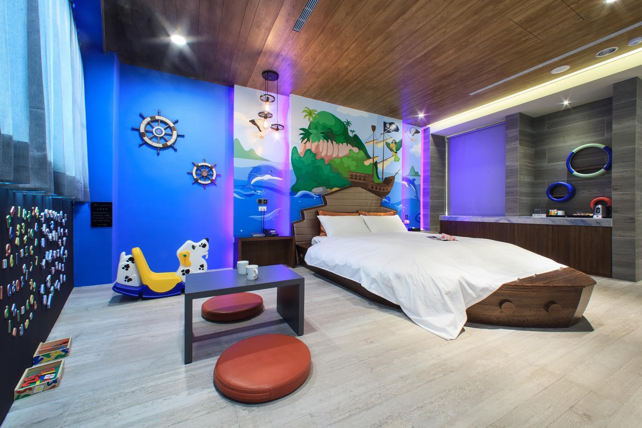 Chen He Spa Motel Lukang Bagian luar foto
